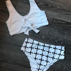 Cupshe Black white bikini swim suit